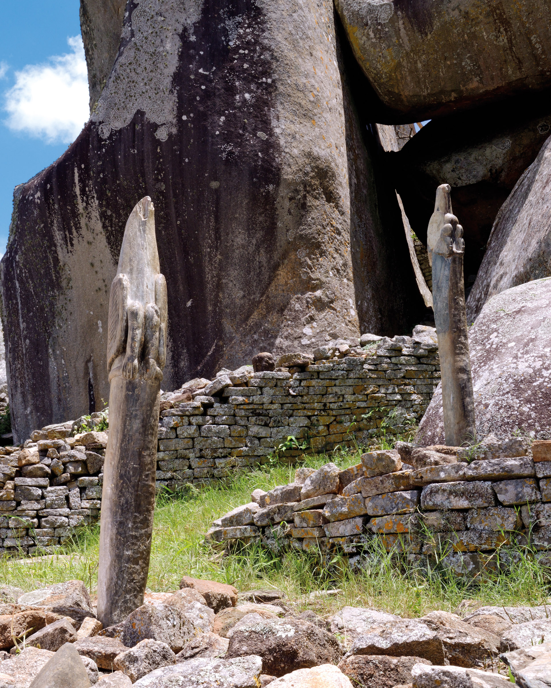 Zimbabwe Art Bird Stones, photo © Duncan Wylie